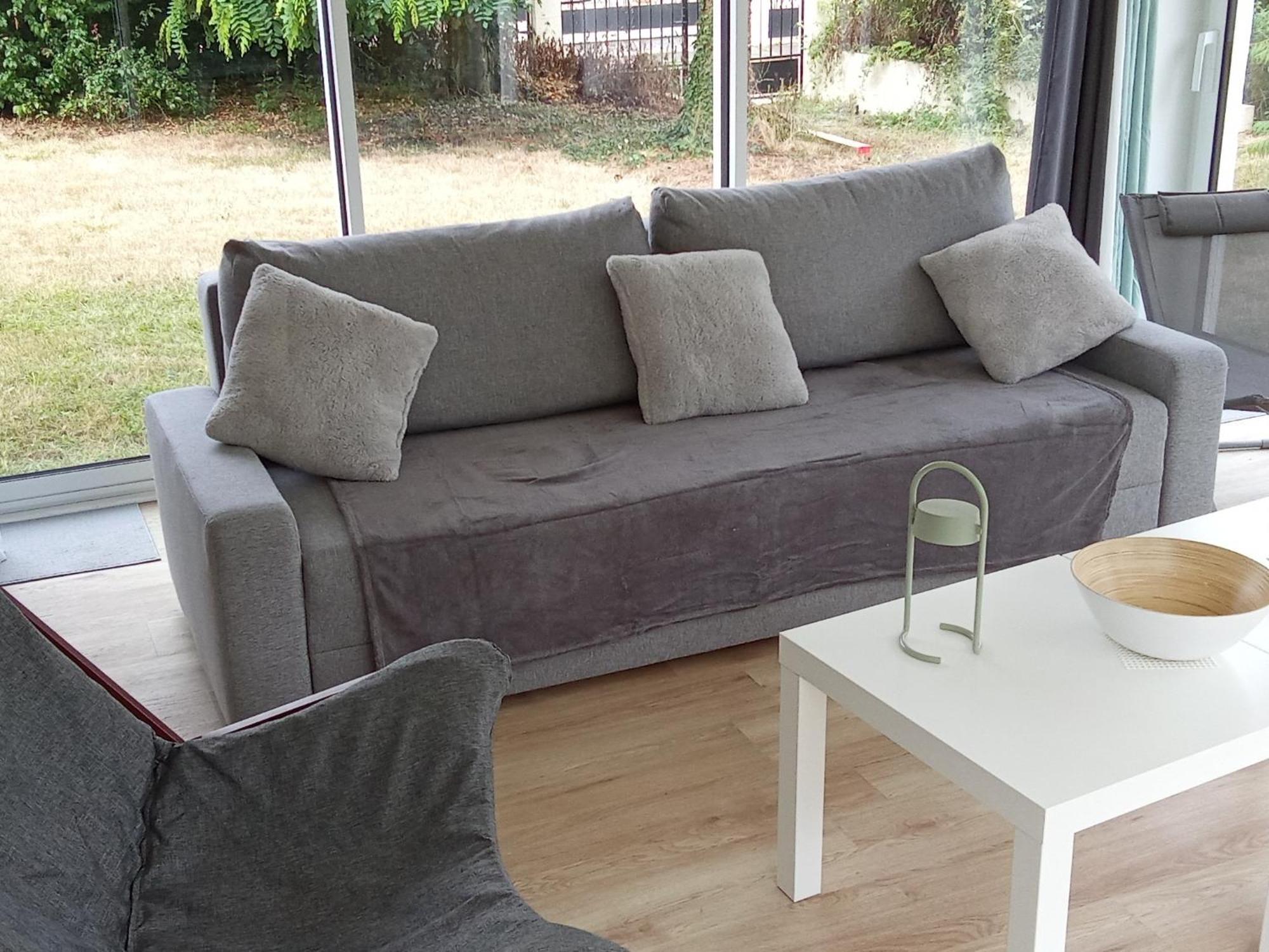 Charmant Loft Avec Jardin Pres Du Centre Ville Амбоаз Екстериор снимка
